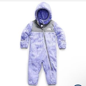 The North Face Oso baby toddler bunting suit, violet / purple, size 6-12 months.